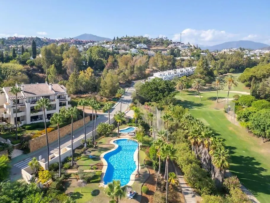 Elegant 3Bedroom Apartment In La Quinta Marbella Malaga