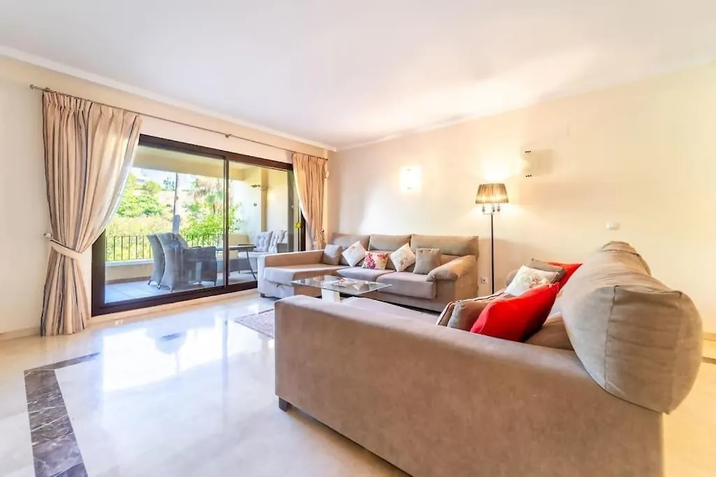 Elegant 3Bedroom Apartment In La Quinta Marbella Malaga 0*,